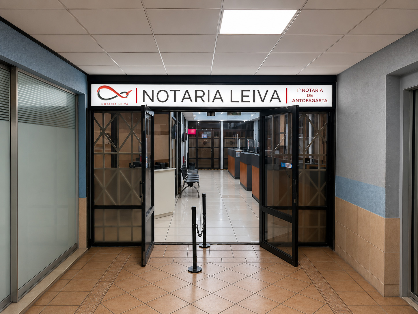 Entrada de Notaría Leiva en Arturo Prat 482, Antofagasta